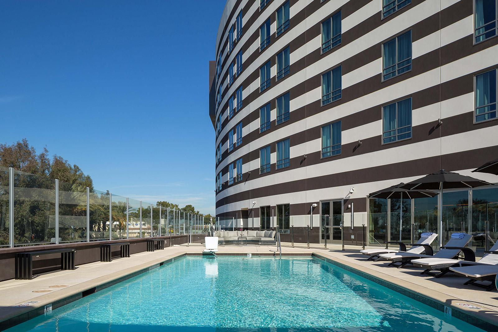 Parkwest Bicycle Casino Hotel Bell Gardens Exterior photo