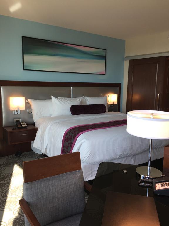 Parkwest Bicycle Casino Hotel Bell Gardens Room photo