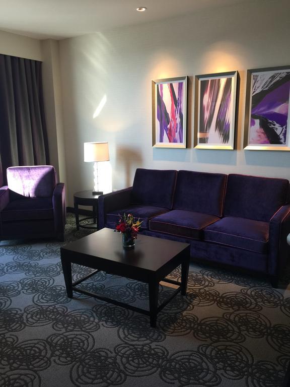 Parkwest Bicycle Casino Hotel Bell Gardens Room photo